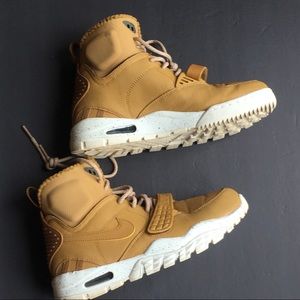 nike air trainer sc 2 boot